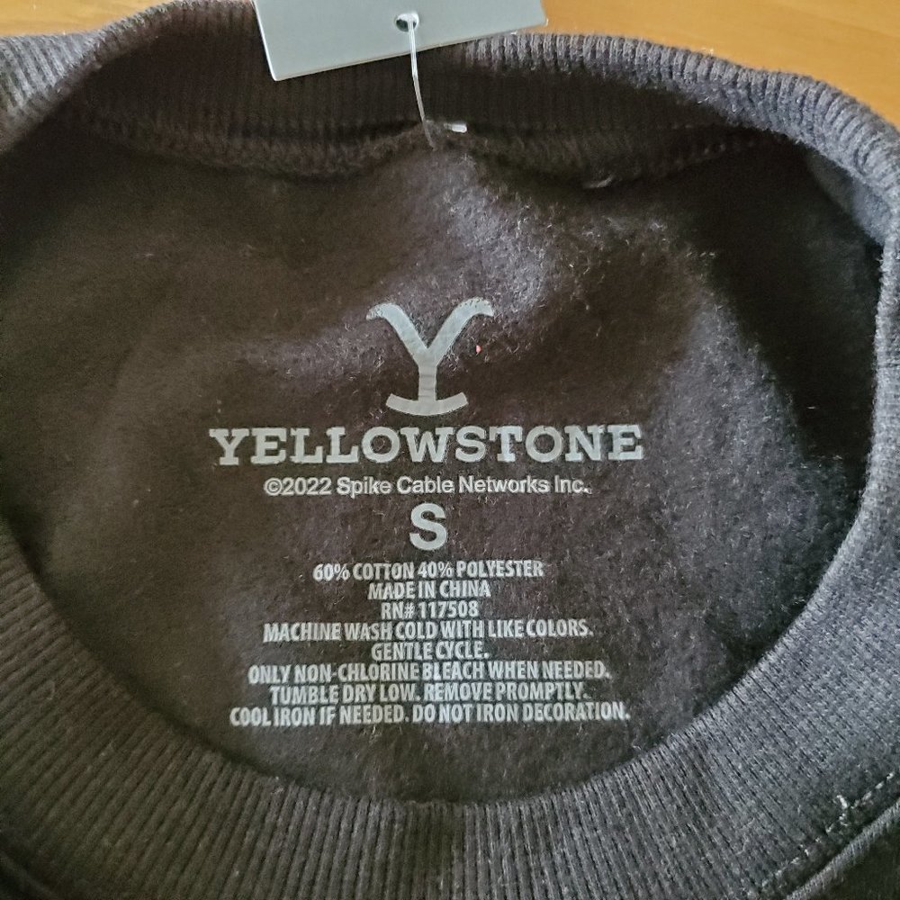 Women's Yellowstone Dutton Ranch Graphic Sweatshirt - Black Size S Black - Picture 6 of 8